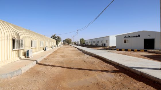 رئيس هيئة الأركان يتفقد مركز تدريب خدمة العلم