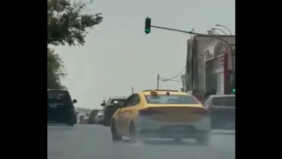 ضبط مركبة عمومي كان سائقها يقودها بتهور