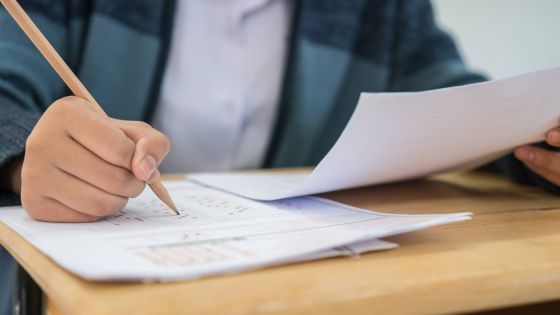 التربية تدعو الطلبة المسجلين لتكميلية التوجيهي للاطلاع على أرقام جلوسهم