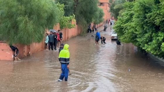 قرى مغربية تغرق بسبب السيول.. وناشطون يطلقون وسماً لإنقاذ الأهالي