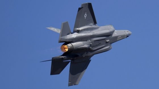 إيران تعلن إسقاط مقاتلة من نوع F-35 وسط البلاد