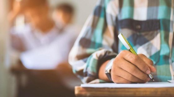 سميرات : امتحان التوجيهي سيكون رقميا العام المقبل