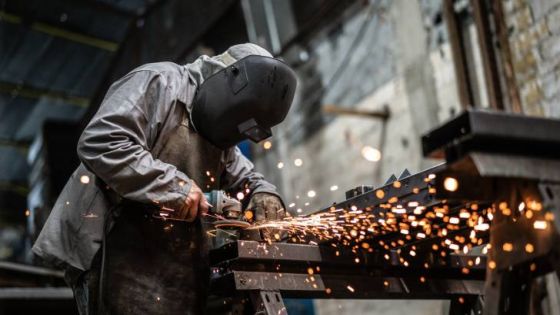البشير: سوق العمل الأردني يعاني من تعقيدات كبيرة