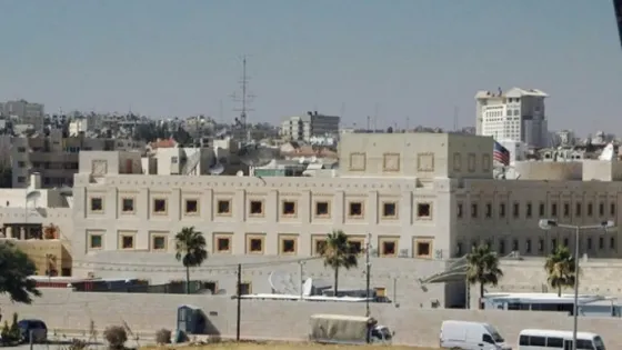 السفارة الأمريكية : مؤشرات على استمرار تحليق صواريخ ومسيرات فوق الأجواء الأردنية