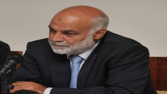 أهلي وأصدقائي والمتابعين لصفحتي على الفيسبوك