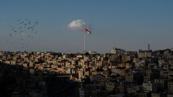 الدراسات الاستراتيجية: غالبية الأردنيين متفائلون بمسار الدولة والبطالة تتصدر قائمة الأولويات