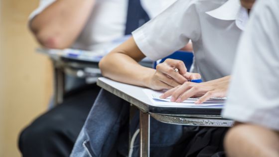 التربية تلغي قرار قبول وانتقال غير الأردنيين في المدارس الحكومية لعرضه على دراسة أعمق