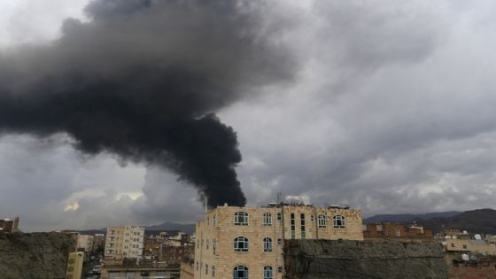 غارات إسرائيلية على اليمن والحوثيون ينفون استهداف قادتهم