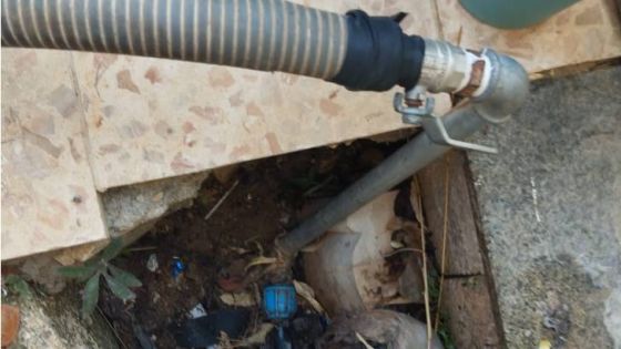 المياه تضبط اعتداءً على خط رئيسي في منطقة حكما