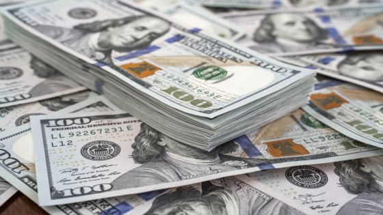 الحكومة تقترض 215 مليون دولار عبر سندات خزينة بفائدة 5.75%”