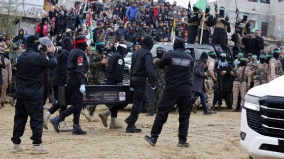 مصدر قيادي بالمقاومة يرد على إسرائيل بشأن جثة أسيرها