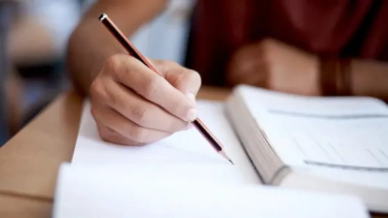 التربية: فرصة أخيرة للتسجيل في الامتحان التكميلي للتوجيهي