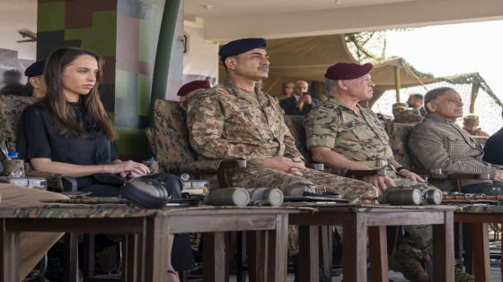 الملك يزور شركة للصناعات الدفاعية في إسلام آباد ويحضر تمرينا عسكريا