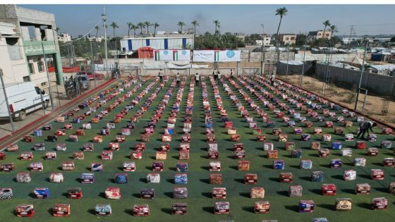 الحملة الأردنية توزع 600 بطانية على عائلات بغزة