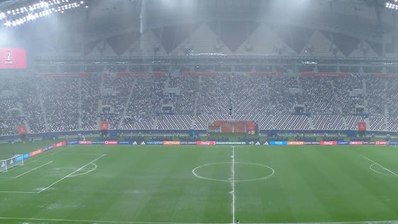 الأمطار الغزيرة تؤجل انطلاق الشوط الثاني من قمة الإمارات والسعودية