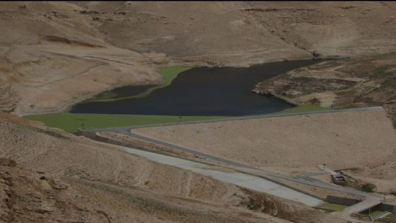 لأول مرة منذ تأسيسه..بدء فيضان سد زرقاء ماعين