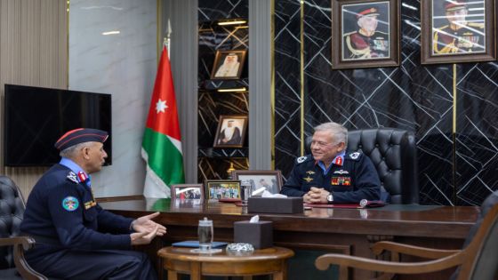 الملك يزور مديرية الأمن العام ويطلع على تجهيزاتها للتعامل مع الظروف الجوية