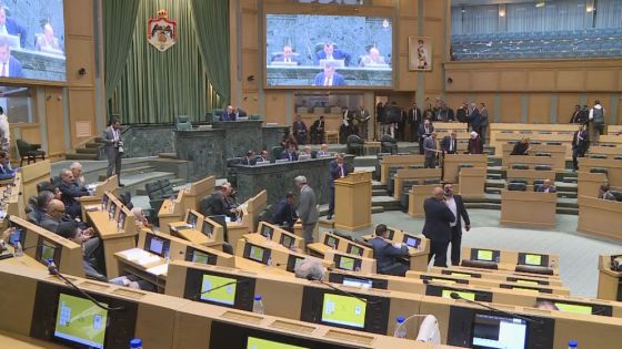 إحالة مشروع قانون معدل الضمان إلى لجنة العمل النيابية