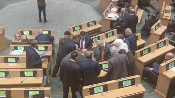 تعرض النائب صالح العرموطي لوعكة صحية مفاجئة تحت قبة البرلمان