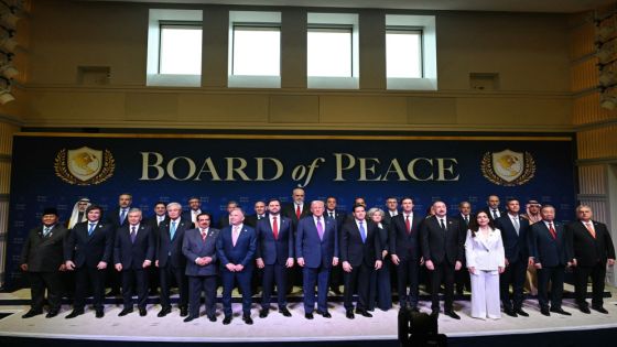 ترمب يعلن تخصيص 10 مليارات دولار لغزة في أول اجتماع لمجلس السلام