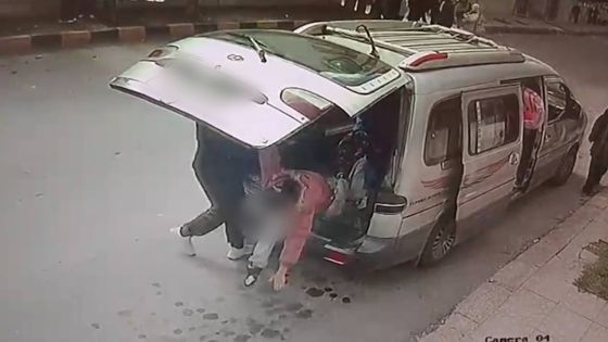 الأمن العام: تحديد هوية سائق حافلة اعتدى على طفلة والبحث جار عنه