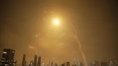 إسرائيل تتعرض لأوسع هجوم إيراني عنقودي منذ بدء الحرب