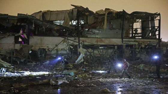 أضرار في تل أبيب من جراء هجوم صاروخي إيراني