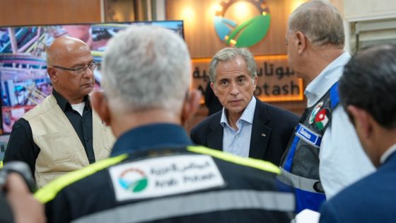 حسان يطلع على خطط ومشاريع التوسعة الجديدة لـ البوتاس العربية وبرومين الأردن