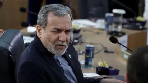 عراقجي يشمت بالأوروبيين ويحذر ترامب : الحرب ستكون شاملة وشرسة