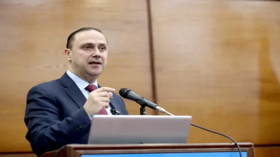 المومني يهنئ بمناسبة اليوم العالمي للإذاعة