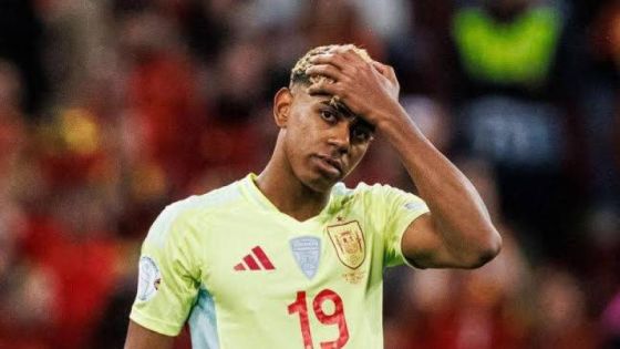 سر عن حياته كشفه لامين يامال.. لماذا يستيقظ ليلاً؟