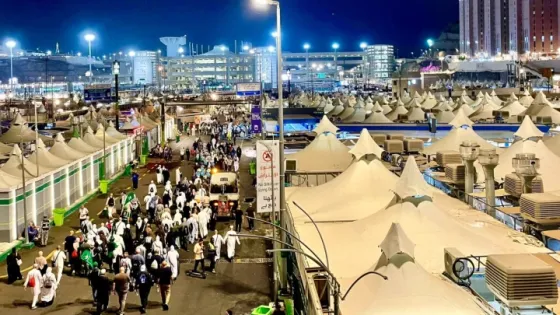 حجاج بيت الله الحرام يواصلون رمي الجمرات وحجاج أردنيون يشيدون بالخدمات