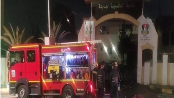 شاهدوا : إيقاف شاب شارك في احراق مبنى بلدية الهاشمية
