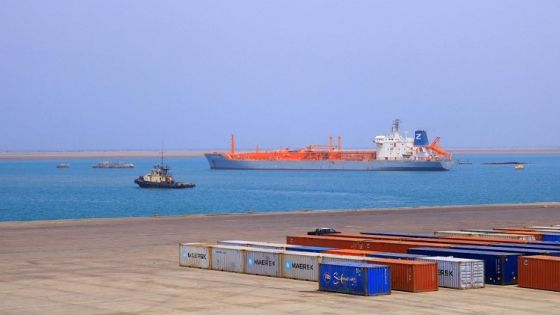 انخفاض كبير في حجم التجارة عبر قناة السويس