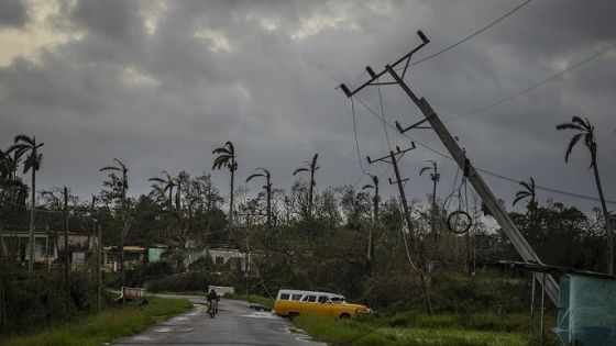 انهيار تام للشبكة.. كوبا في الظلام بسبب الإعصار إيان
