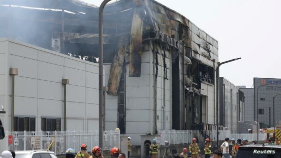 Firefighters work at the site of a burnt battery factory in Hwaseong, South Korea, June 24, 2024. REUTERS/Kim Hong-ji TPX IMAGES OF THE DAY