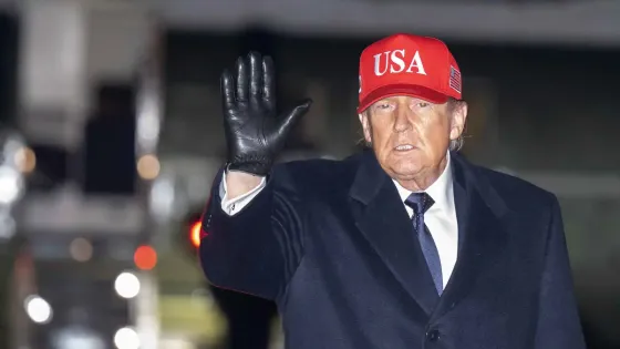 ترامب يتوعد بـ ضم على كوبا الغارقة في الظلام