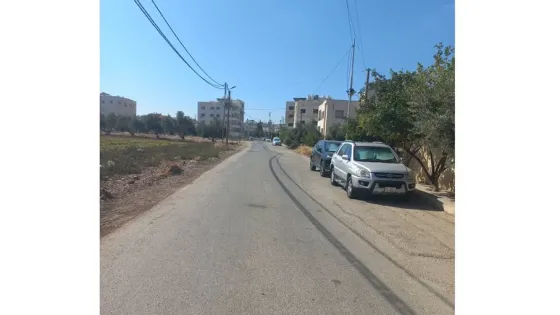 استياء من تكرار فرض عوائد تعبيد على شارع في إربد