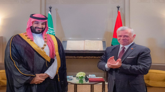 الملك وولي العهد السعودي يبحثان هاتفيا أبرز مستجدات المنطقة