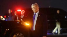 ترامب: المفاوضون الإيرانيون غريبون ويتوسّلون لنا لإبرام اتفاق