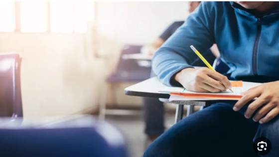 التربية : 213 مخالفة منذ بدء امتحان التوجيهي