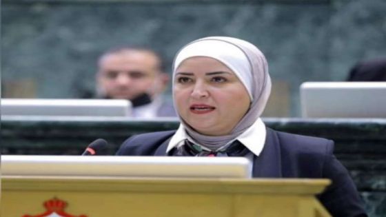 شريم تُطالب برفع مقاعد “كوتا” المرأة في مجلس النواب