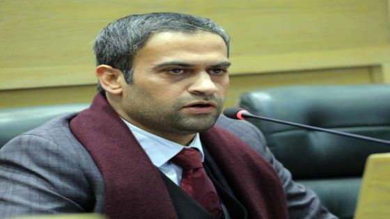 ” العجارمة يعلن استقالته من مجلس النواب ” و فريحات ينقل كتاب الاستقالة