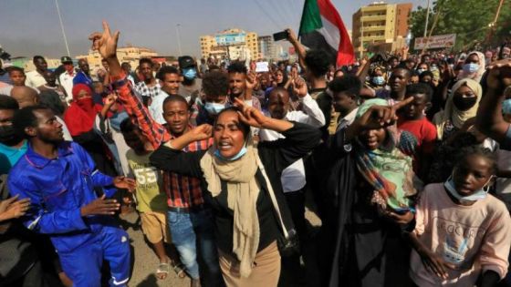 السودان يغلق الجسور ويُعطل العمل خوفا من الاحتجاجات