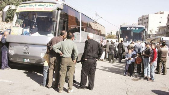الأردن والسعودية يبحثان حلولا لمنع دخول حافلات الحجاج