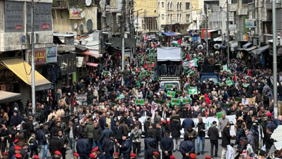 أردنيون يشاركون بمسيرات نصره لغزه وتنديدا بالعدوان المتواصل على فلسطين ولبنان