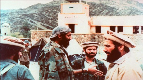 وسط حراسة مشددة.. وصول مسؤول أمن أسامة بن لادن إلى أفغانستان