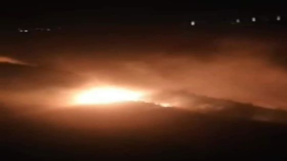 الدفاع المدني يواصل اخماد حريق صخم في أربد