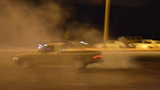 عاجل| بالفيديو مجهولين يعرضون حياة المواطنين للخطر ويمارسون التفحيط في الشارع العام في اربد