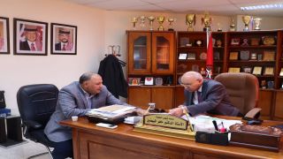 رئيس جامعة مؤتة يتفقد عمادة شؤون الطلبة وكلية الآداب مع بداية العام الجامعي الجديد